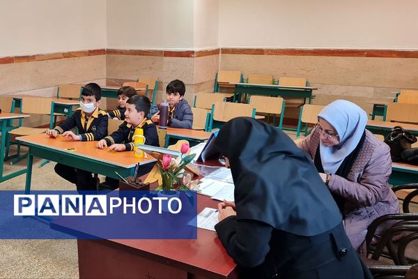 برگزاری فرایند مصاحبه انتخاب معلمان نمونه در مقطع ابتدایی، متوسطه اول و دوم در ری یک