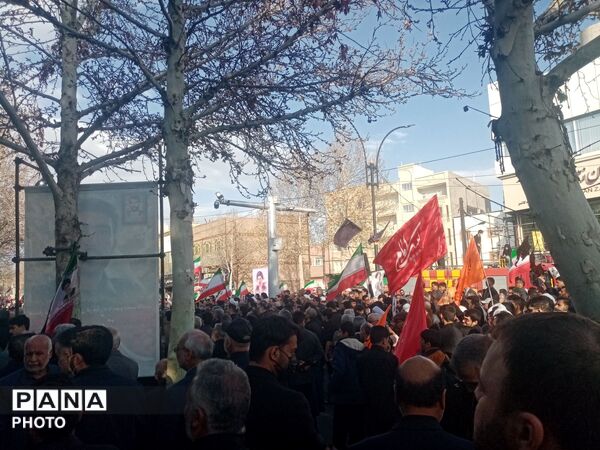 بیعت مردم ولایت مدار کاشمر با سومین رهبر انقلاب اسلامی 