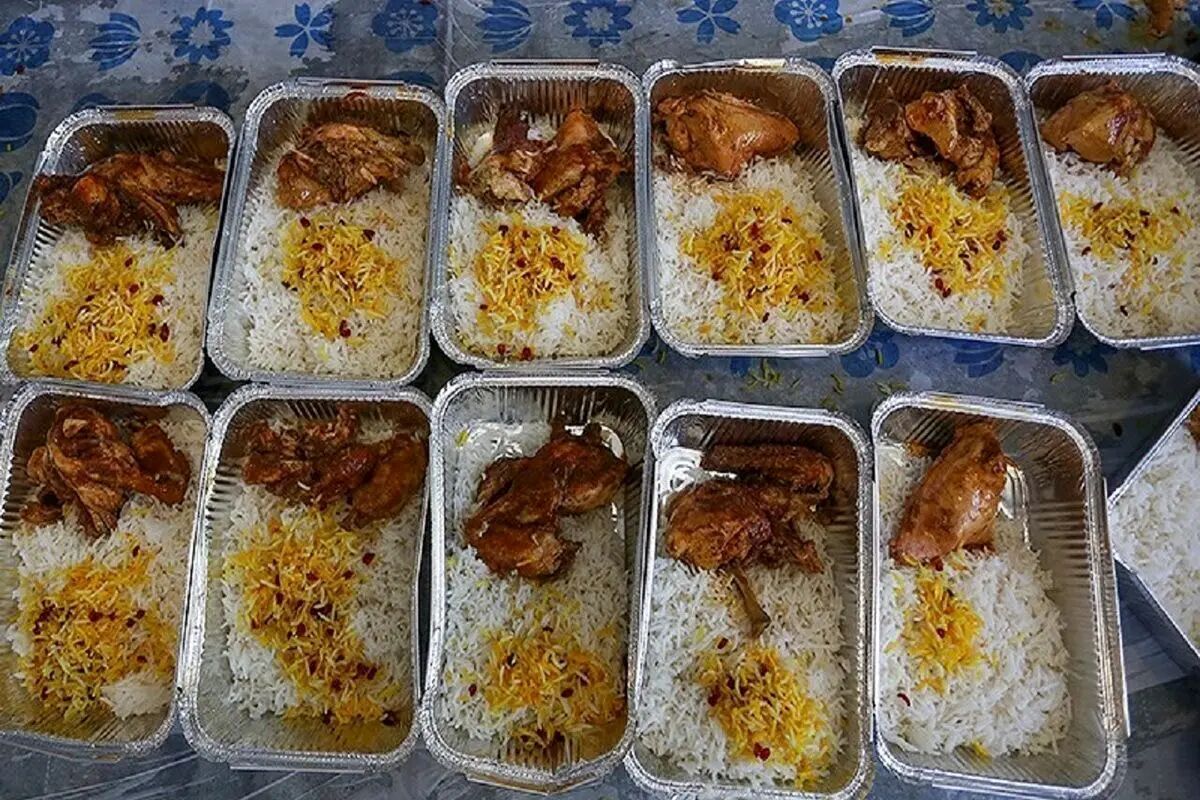 اجرای پویش اطعام مهدوی/ توزیع ۴۵ میلیون وعده غذای گرم و افطاری میان نیازمندان