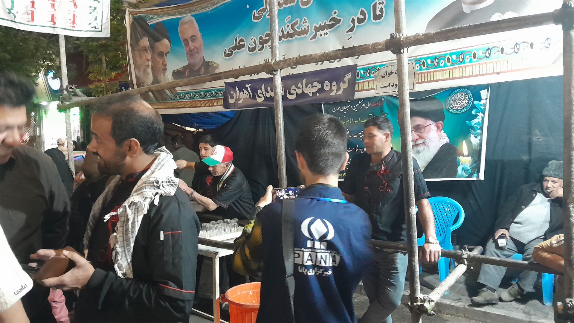 موکب  شهدای روستای آهوان در پنجاه و هشتمین شب 