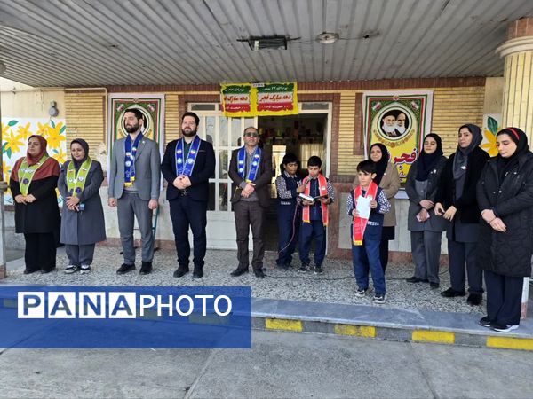 همایش وطن یار در دبستان حضرت علی اصغر گرگان 