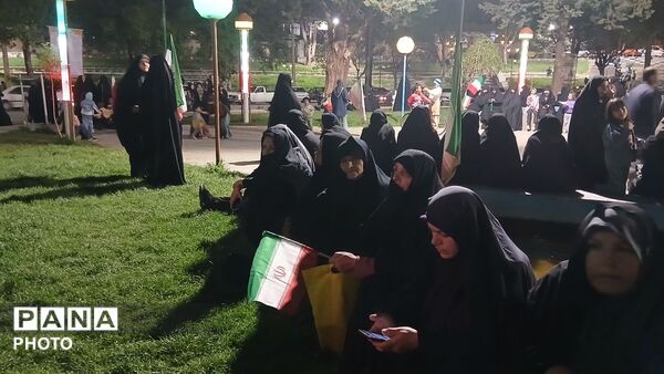 شصت‌وهشتمین شور وطن‌دوستی تویسرکانی‌ها در کفِ خیابان
