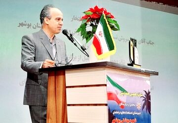 تجلیل از برگزیدگان دبیرستان شهید بهشتی شهرستان بوشهر