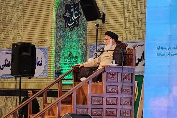 طنین انداز شدن اولین دعای ندبه در مصلی اسلامشهر