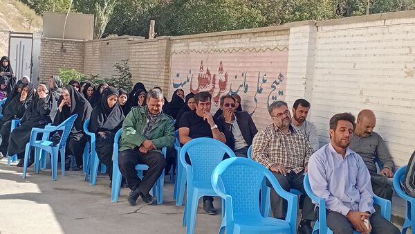  انتخابات انجمن اولیا و مربیان در دبیرستان پگاه مارکده