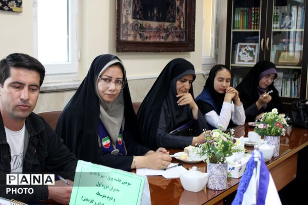 نشست خبری با اصحاب رسانه شهرستان فاروج 