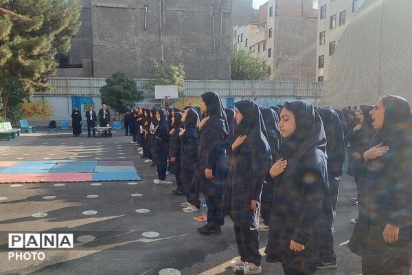 اجرای برنامه صبحگاهی در آموزشگاه مکتب الزهرا چهاردانگه