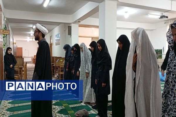 زنگ نماز در روز اول ماه مهر ۱۴۰۴در دبیرستان شهید مجید دهنوی نیشابور 