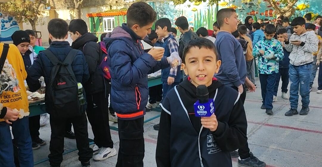 برگزاری بازارچه دانش‌آموزی در مدرسه شهدای فرهنگی شهرستان شیروان