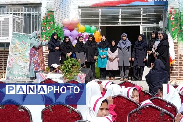 بازگشایی مدارس پیشوا با برنامه‌های شاد و اجرای عروسکی