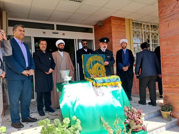 پرچم متبرک رضوی در مدارس شهرستان عجب‌شیر 
