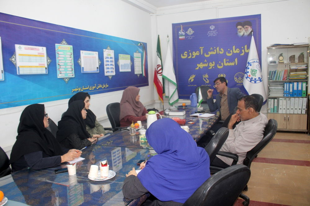جلسه برنامه‌ریزی سازمان دانش‌آموزی استان بوشهر