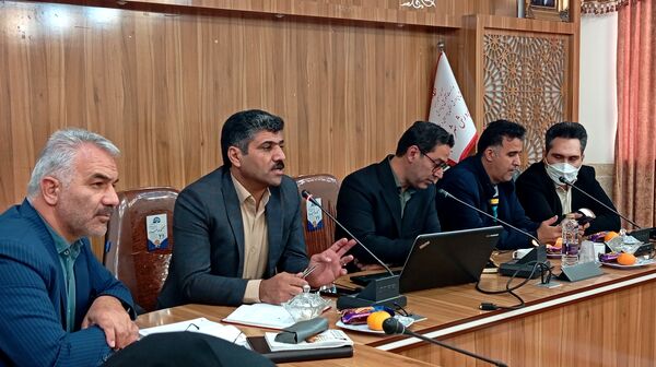 جلسه بررسی عملکرد و کیفیت آموزشی مدارس شهرستان بن با حضور مسئولان استانی