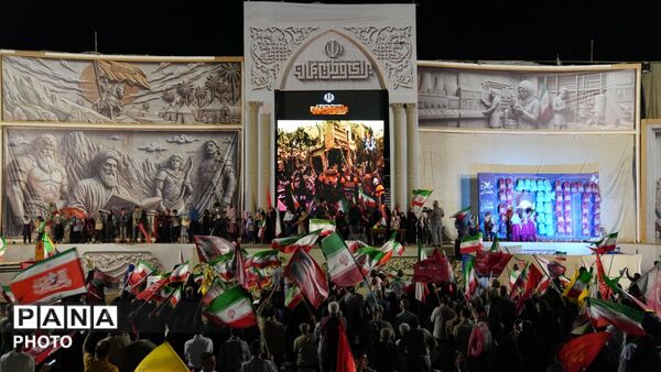 اجتماع دانش آموزان اصفهانی به مناسبت آغاز سال تحصیلی