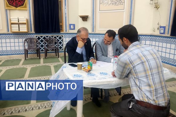 میز خدمت استاندار فارس ویژه جوانان و دانشجویان