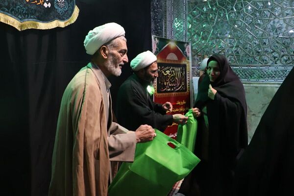 آیین تکریم مادران و همسران شهدا در شبستان بزرگ حرم بی‌بی سکینه(س)