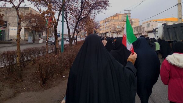 قابی از خواجه در راهپیمایی ۲۲‌بهمن