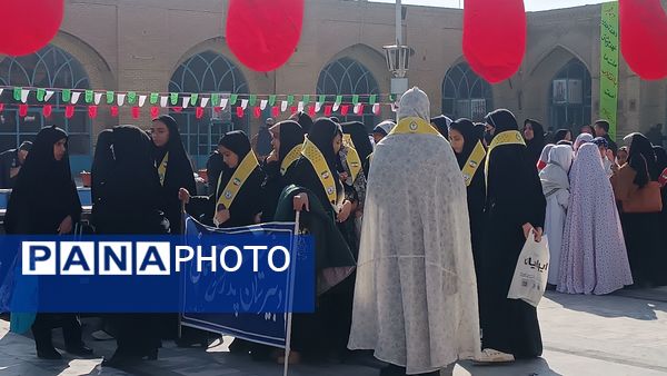 نماز عبادی و سیاسی جمعه در اولین روز از دهه فجر در نیشابور 