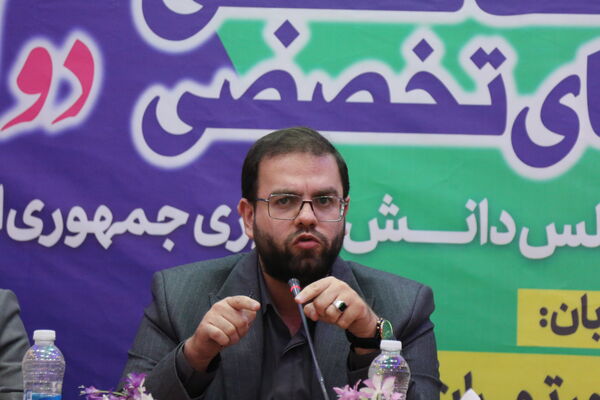 حضور قائم مقام سازمان دانش‌آموزی در نشست تخصصی کمیسیون مجلس دانش‌آموزی 