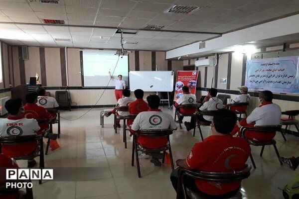 برگزاری جلسه هماهنگی تیم «سحر» هلال‌احمر به میزبانی شهرستان فارسان