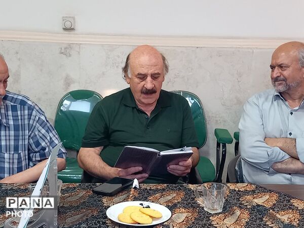  اربعین حسینی با نوای شعر در کتابخانه ولایت قرچک