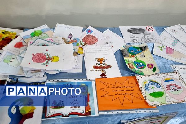 نواخته شدن زنگ سلامت‌روان توسط نماینده شهردار ری در دبیرستان ارشاد