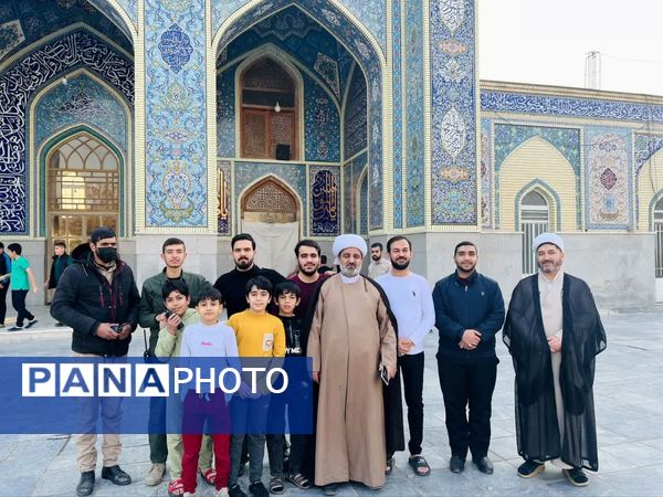  حس و حال معنوی دانش آموزان شرکت کننده در اعتکاف دانش آموزی مسجد مصلی طوقچی اصفهان