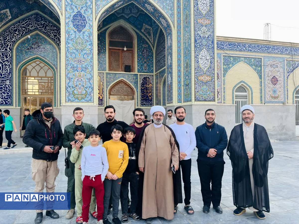  حس و حال معنوی دانش آموزان شرکت کننده در اعتکاف دانش آموزی مسجد مصلی طوقچی اصفهان