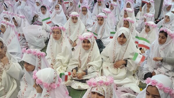 جشن بهار بندگی و موهبت مکلف شدن دختران دانش‌آموز منطقه پردیس