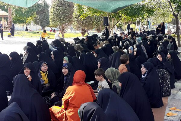  مراسم ختم دعای عرفه کنار مزار شهدای گمنام نسیم شهر 