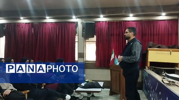 اردوی تمشک، تجربه‌ای متفاوت از کانون امید