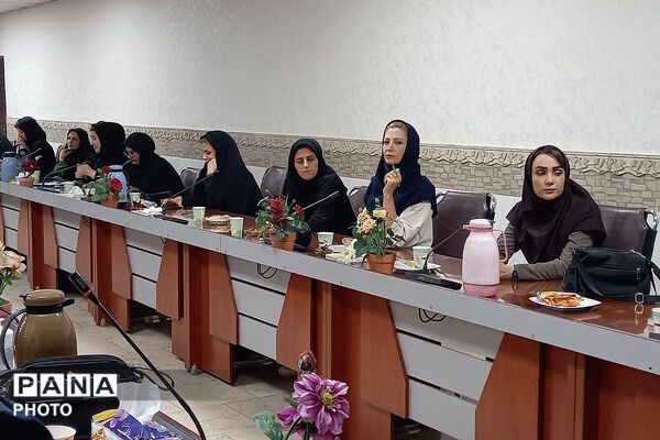 توانمندسازی مشاوران مدارس، گامی برای هدایت تحصیلی استاندارد در آموزش و پرورش قرچک