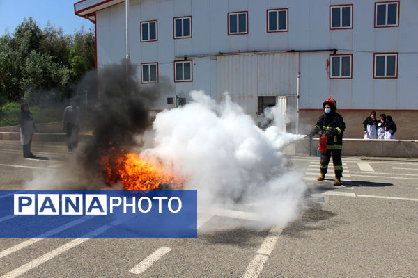 رقابت‌های اطفاء حریق مراقبین سلامت استان قم