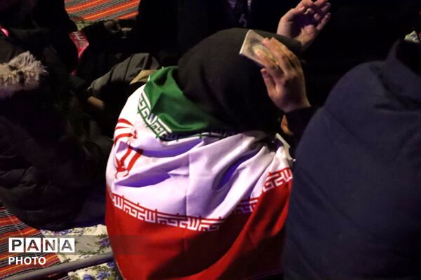 احیا در اولین شب قدر و هشتمین شب مراسم شهادت قائد امت آیت الله خامنه ای 