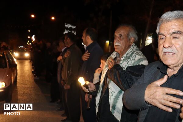 راهپیمایی باشکوه شبانگاهی در کوهنانی و اعلام حمایت مردم از رهبر انقلاب اسلامی  