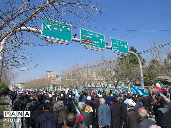 نماز جمعه و راهپیمایی در هفتمین روز جنگ تحمیلی در بجنورد