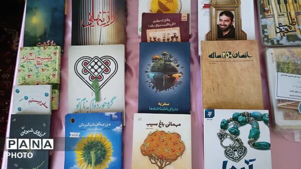 فعالیت مجموعه مردم‌نهاد مسجد جامع کمالشهر در حوزه کتابخوانی