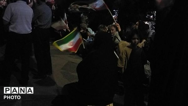 دومین اربعین حضور مردم غیور نیشابور همزمان با دومین سالگرد شهادت شهدای خدمت