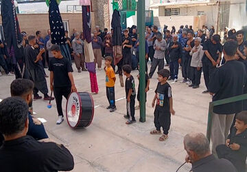 طنین لبیک یا حسین در مسجد صاحب الزمان ( عج) اولادقباد ؛ تجلی وحدت عزاداران حسینی در روز عاشورا 