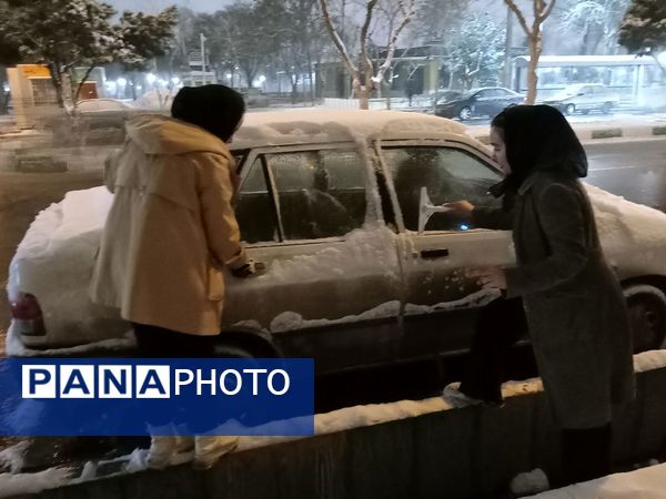 بارش برف در شهر مشهد 