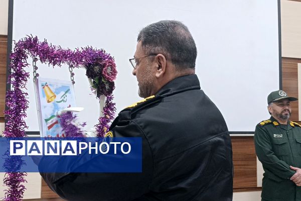 جشن یاوران انقلاب در دبیرستان محبی نیشابور 