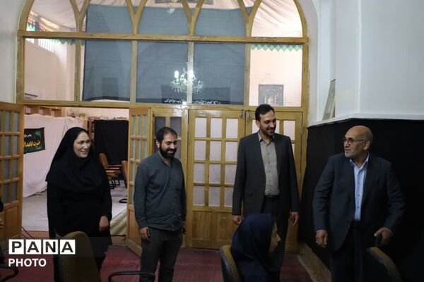  بازدید مدیرکل آموزش و پرورش استان یزد از کلاس‌های جهادی مسجد ملا اسماعیل 