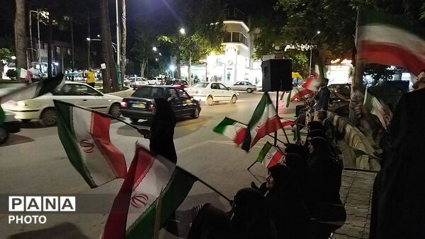 گذری بر میدان حافظ در   هشتاد و پنجمین شب از اجتماعات مردمی نیشابور