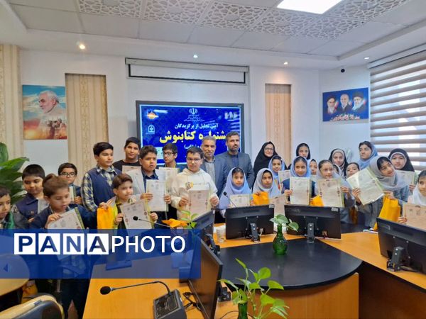 آیین تجلیل از برگزیدگان جشنواره کتابنوش