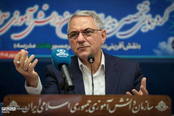حضور دبیرکل شورای عالی و رئیس مرکز حراست وزارت آموزش‌وپرورش در گردهمایی مدیران سازمان دانش‌آموزی سراسری کشور
