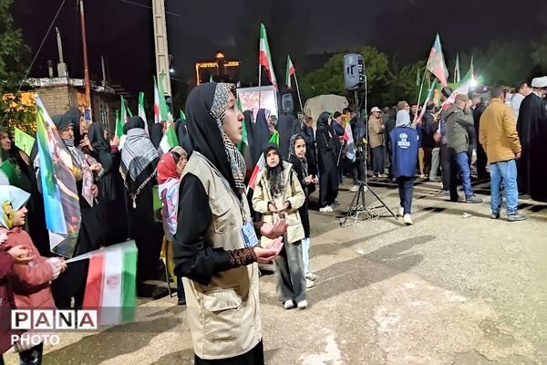 مقاومت در خیابان‌های شهر بار ادامه دارد