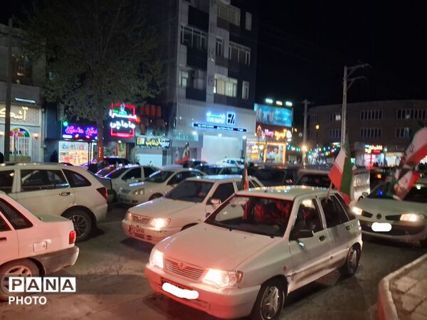  آیین رژه خودرویی در گرامیداشت چهلم شهدای میناب