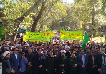 ۱۳ آبان نقش‌آفرینی نسل جوان در پاسداری از آرمان‌های انقلاب اسلامی است