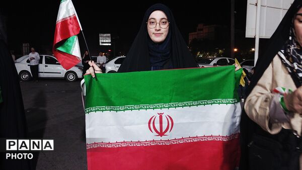تجدید بیعت با رهبر و آرمان‌های انقلاب در خرم آباد