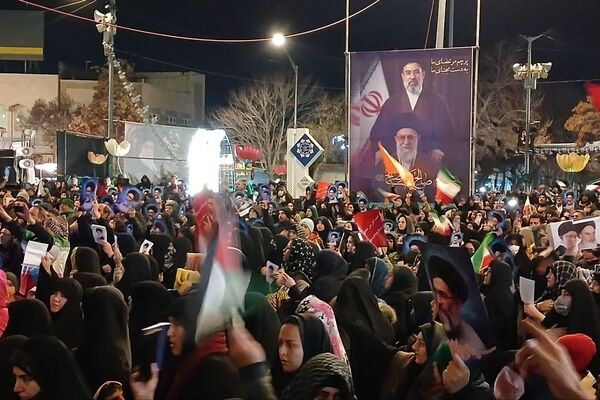 مراسم سومین شب قدر و اقامه عزای رهبر شهید در شهر بجنورد